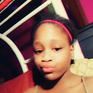 Meet your Posher, Versacie